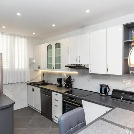 Apartment Silva - & Modern Split